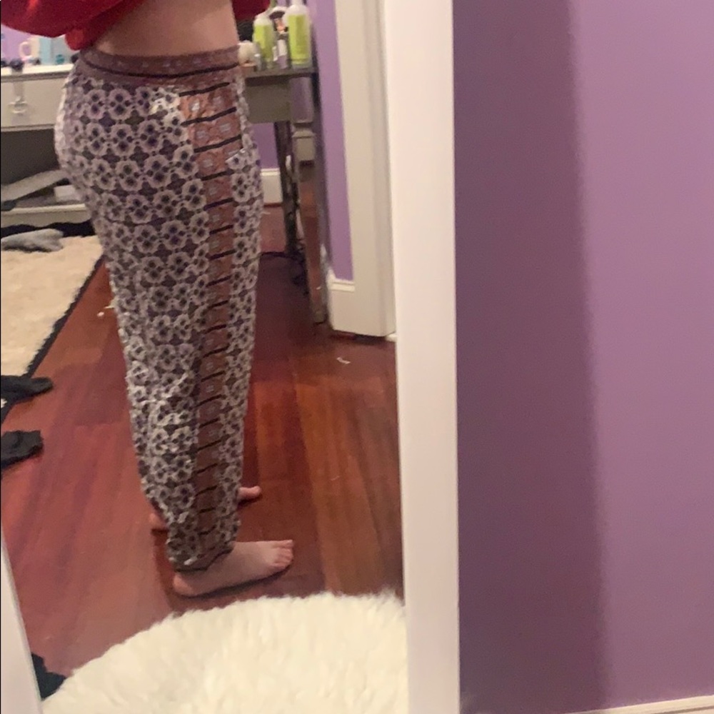 Joggers - Picture 2 of 3